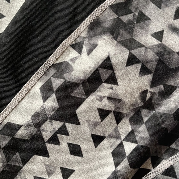 Running/workout leggings - Picture 3 of 3